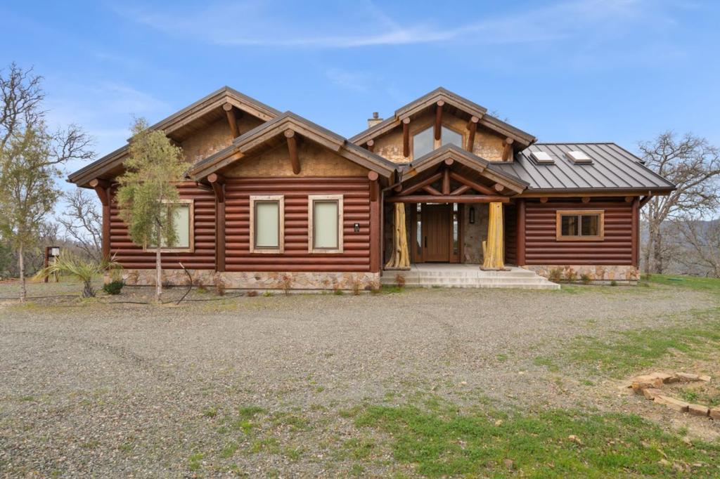 1525 Headlands Drive