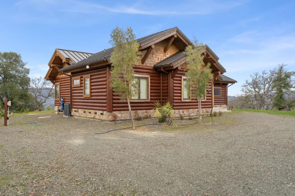 1525 Headlands Drive