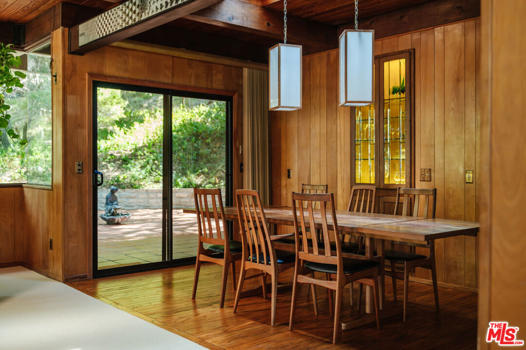1289 Old Topanga Canyon Road