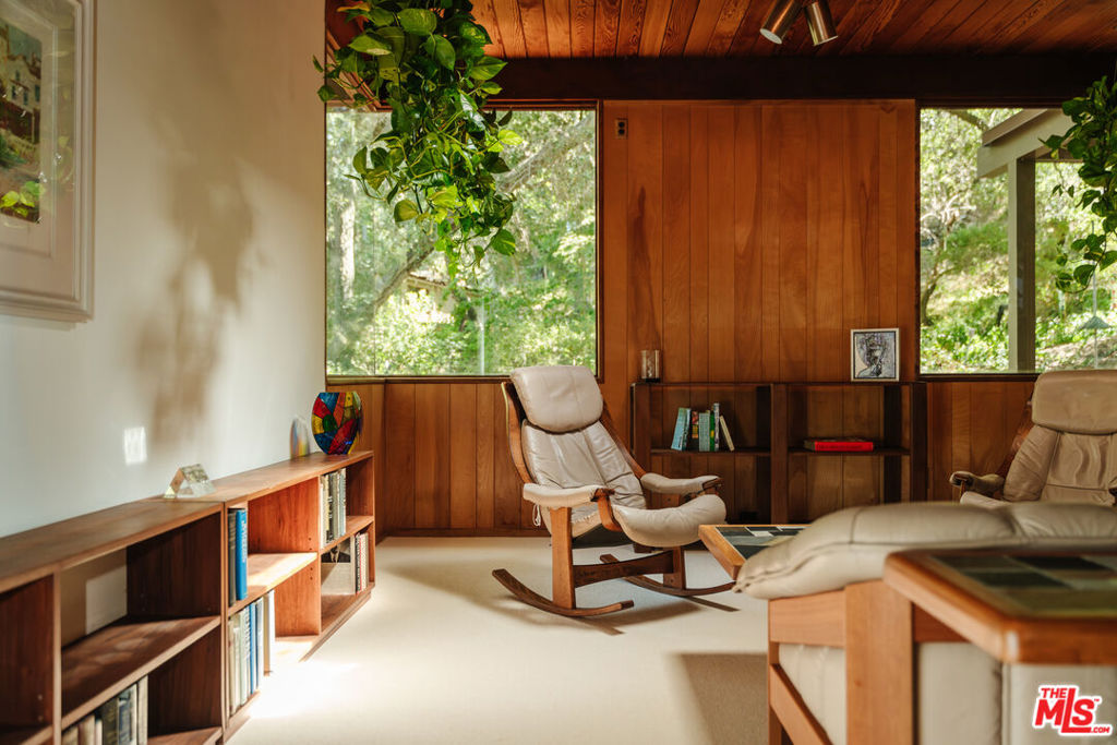 1289 Old Topanga Canyon Road