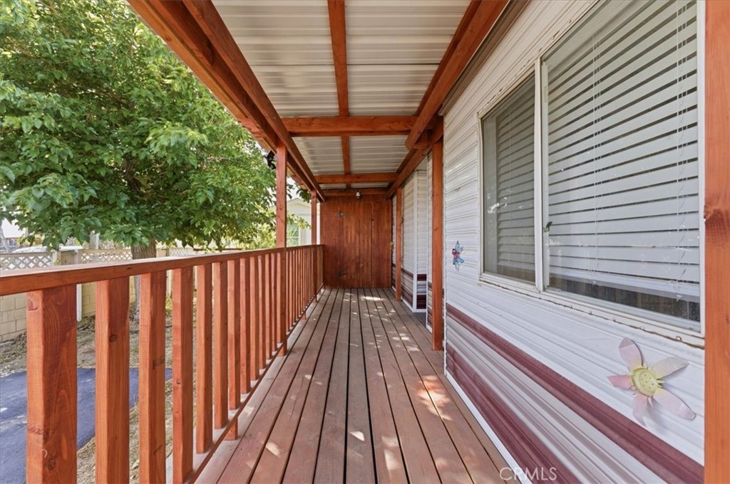1980 E Main Street 35