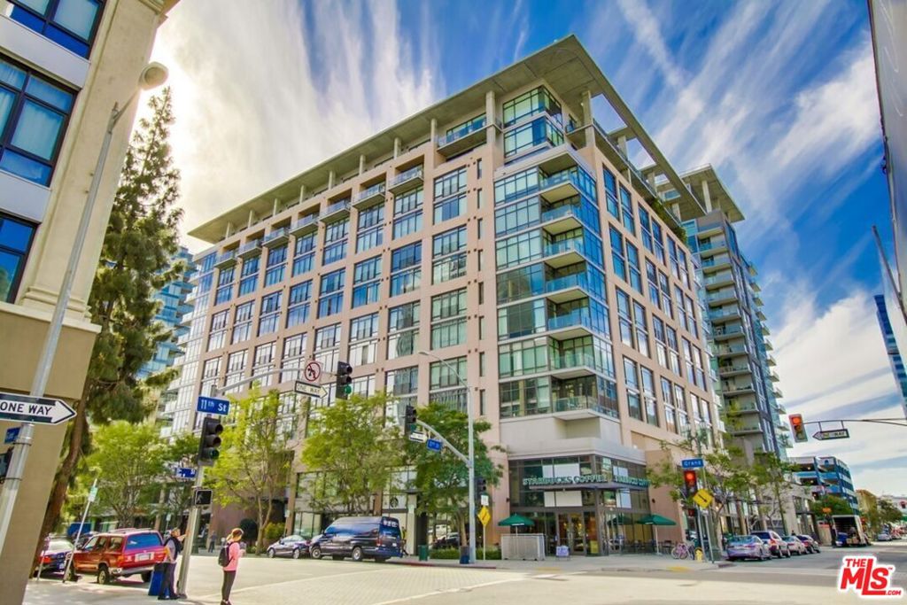 1111 S Grand Avenue 1014