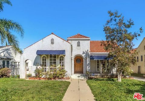 3289 Country Club Drive Los Angeles CA 90019