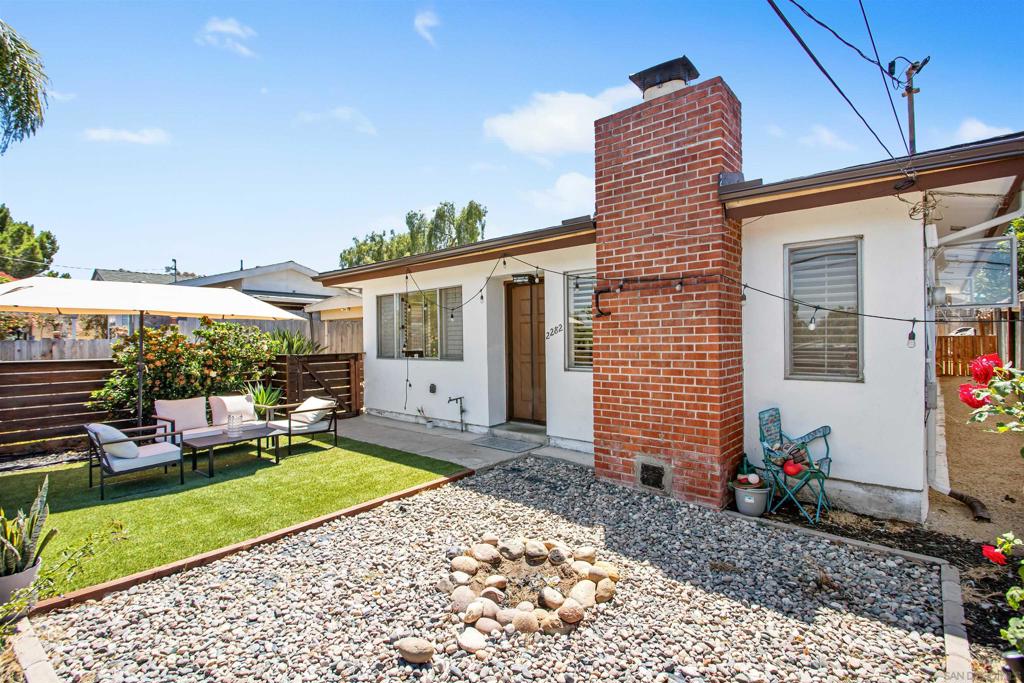 2280 82 Pentuckett Ave