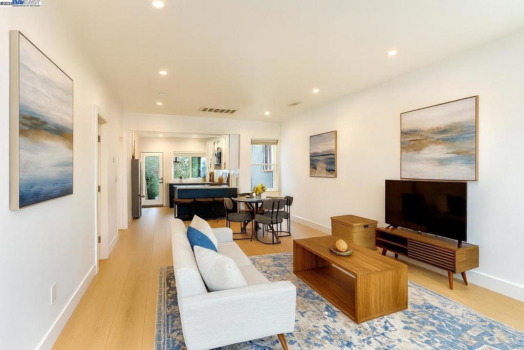 WEST OAKLAND - Residential