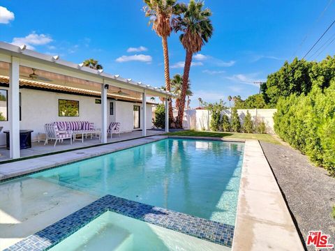 Photo of 1920 N San Gorgonio Road, Palm Springs, CA 92262 (MLS # 25619957)