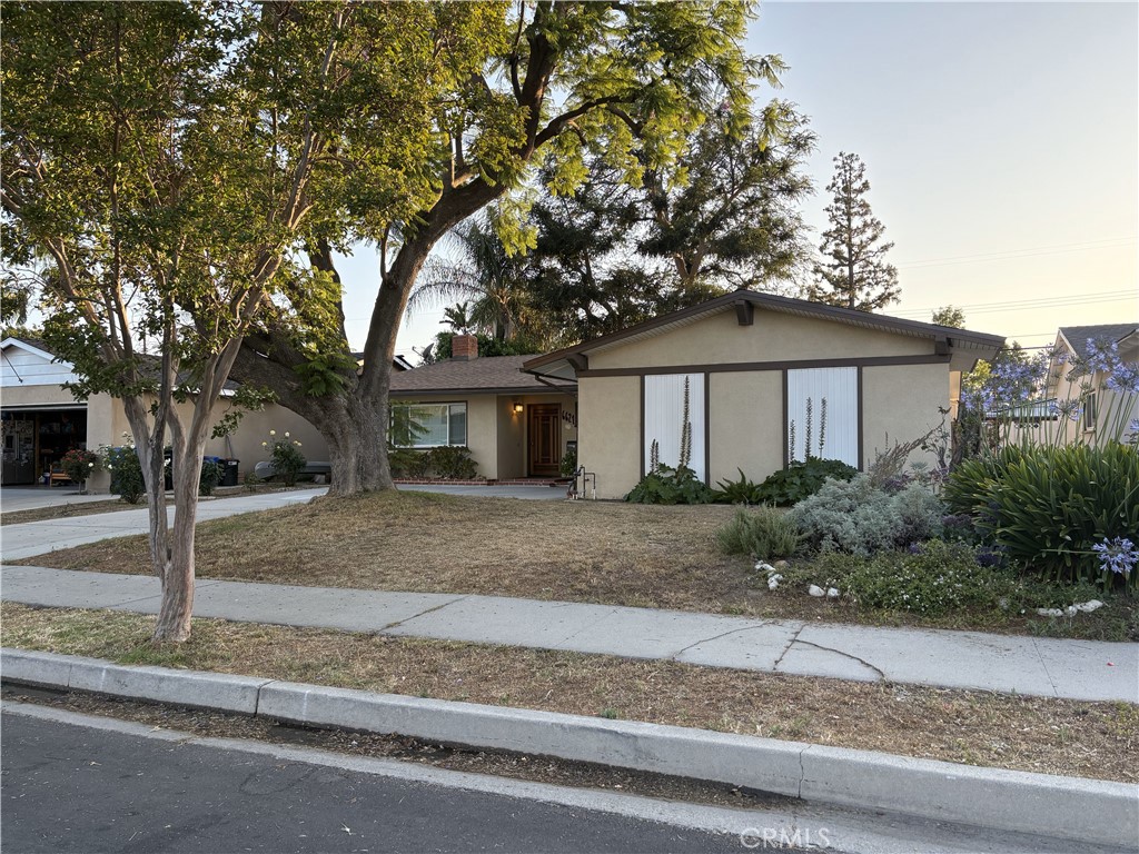 6621 Berquist Avenue