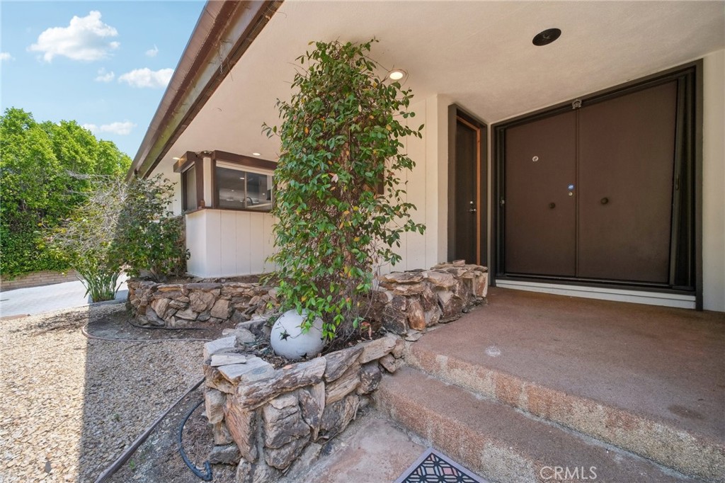 Properties 4 12218 Sarazen Place