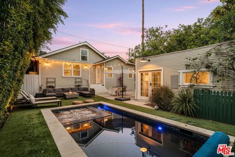 Photo of 7030 De Longpre Avenue, Los Angeles, CA 90028 (MLS # 26832375)