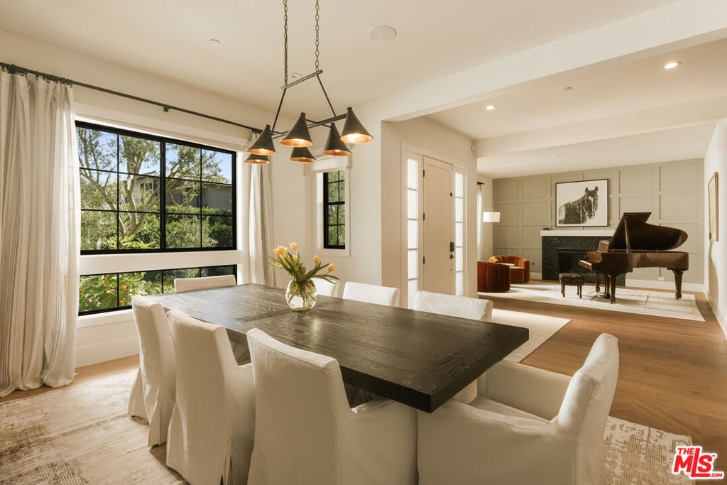 Photo of 13423 Bayliss Road, Los Angeles, CA 90049 (MLS # 26864299)