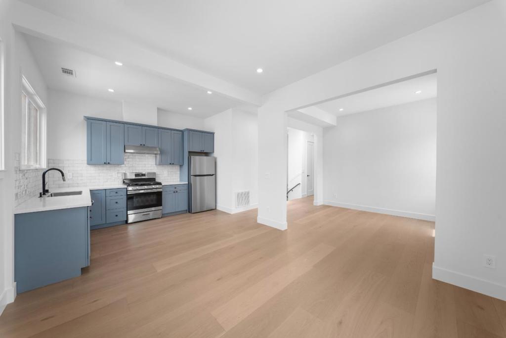 3774 Mission Street
