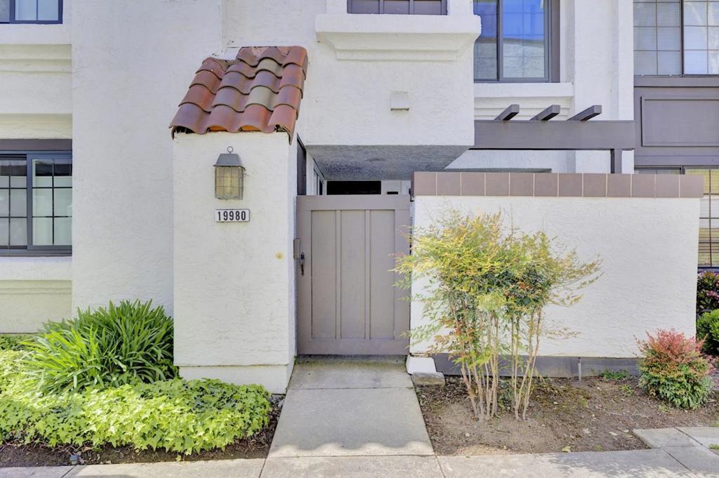 Welcome to this charming home situated in the desirable city of Cupertino! Covering 1,326 sq ft, this residence includes two spacious bedrooms and two full bathrooms. The well-equipped kitchen is ideal for culinary enthusiasts, providing plenty of space for meal preparation and storage. Enjoy cozy evenings in the separate family room, which includes a fireplace for added warmth and ambiance. The home features radiant floor heating along with additional heating options for your comfort. Practical amenities consist of a convenient laundry area and a dedicated dining room for family gatherings. The property also offers a single-car garage, enhancing the list of conveniences. Located within the Cupertino Union School District, this home is perfect for families prioritizing educational proximity. Walk distance to shopping, restaurants, parks, and the library. Don't miss the chance to own this wonderful home in a prime location.