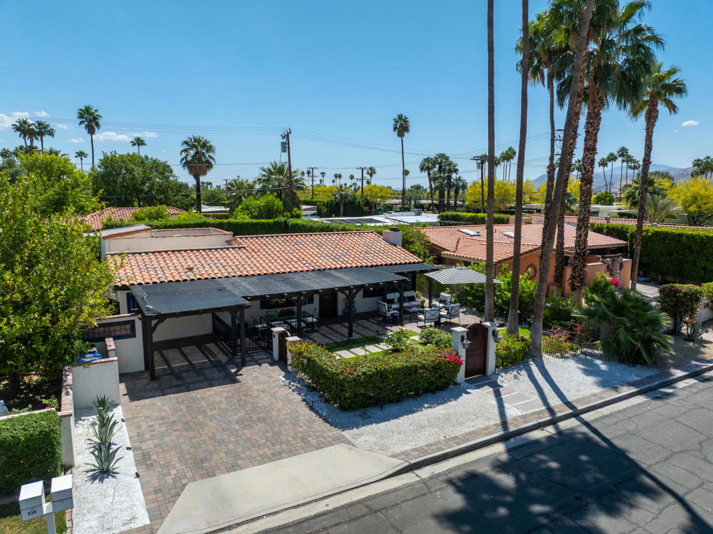 524 N Hermosa Drive