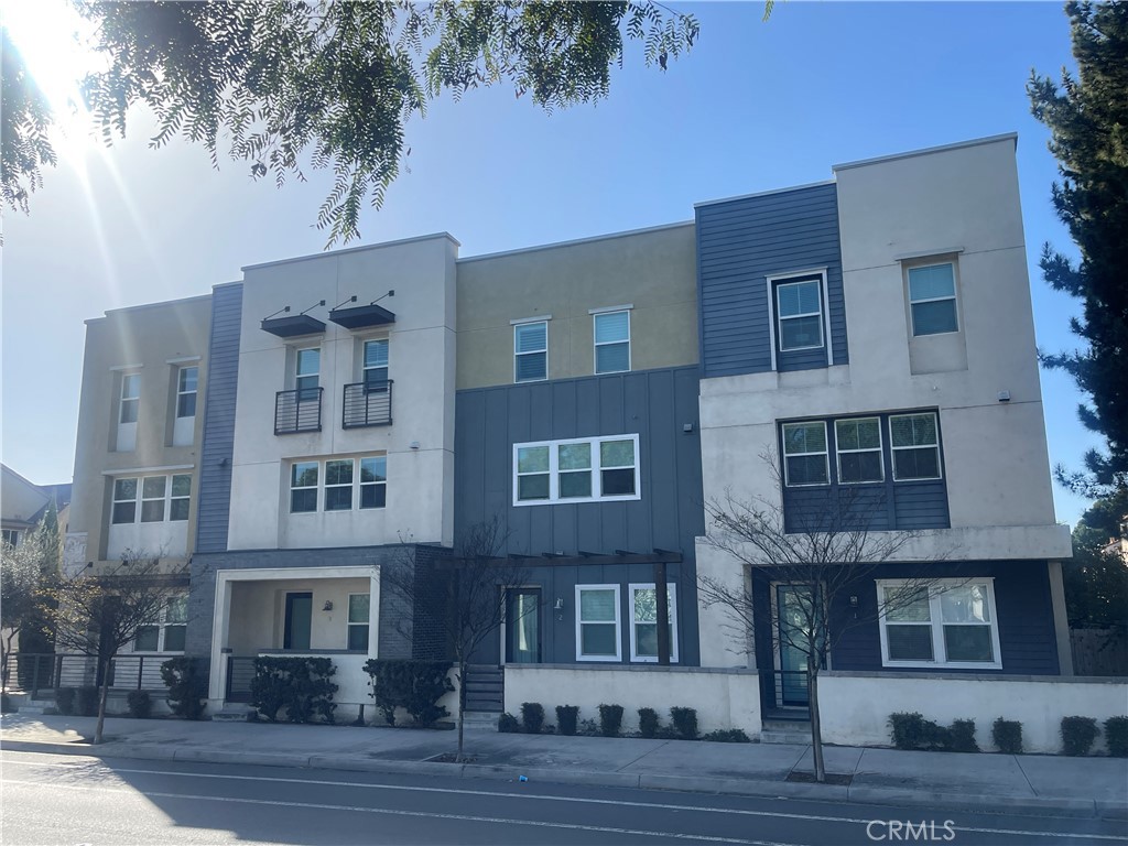 1410 N Harbor 1