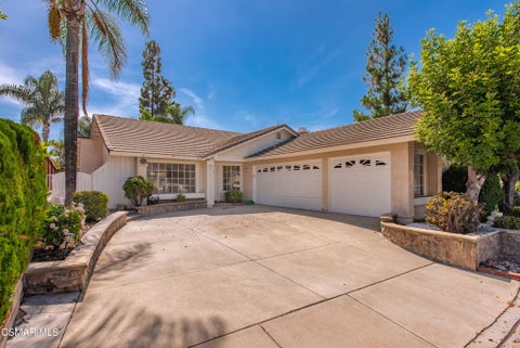 Photo of 1744 Eastview Avenue, Upland, CA 91784 (MLS # 226003619)
