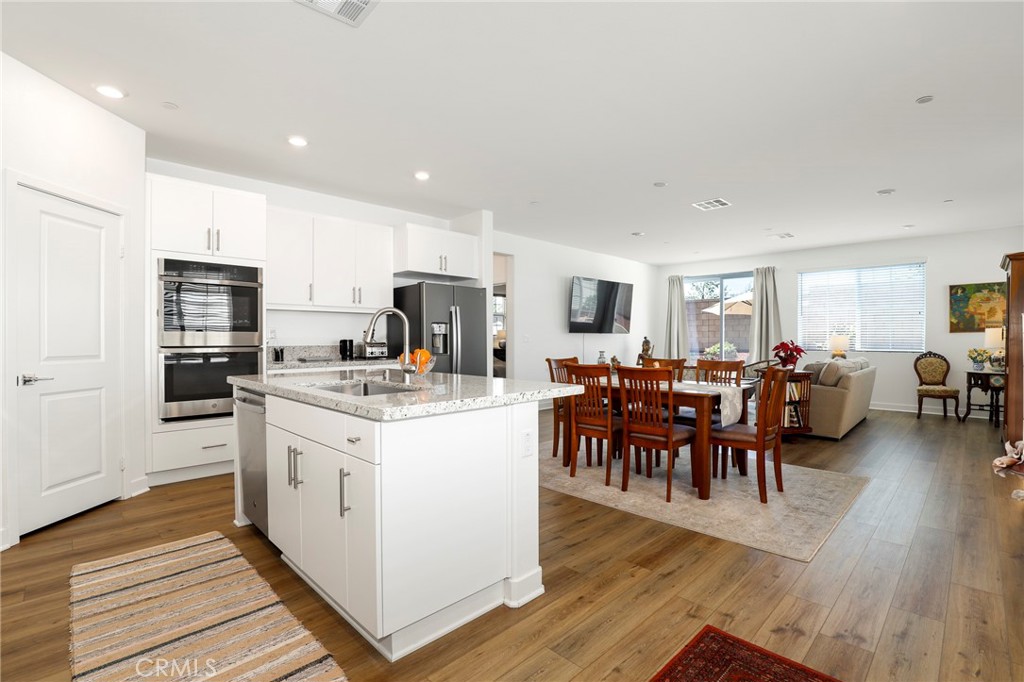 2476 Yellowstone Way
