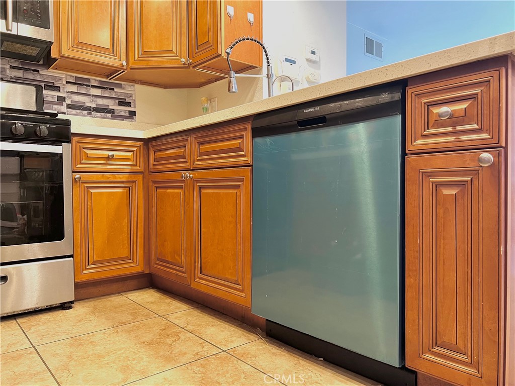 1309 Mission Boulevard W 59