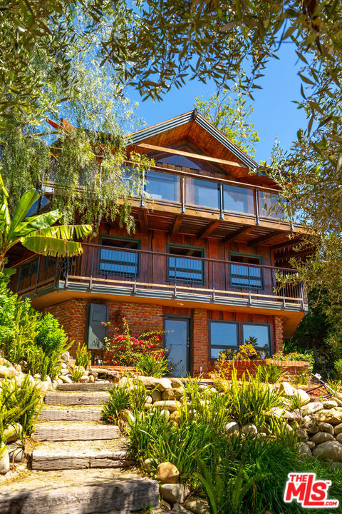 440 Mariposa Drive