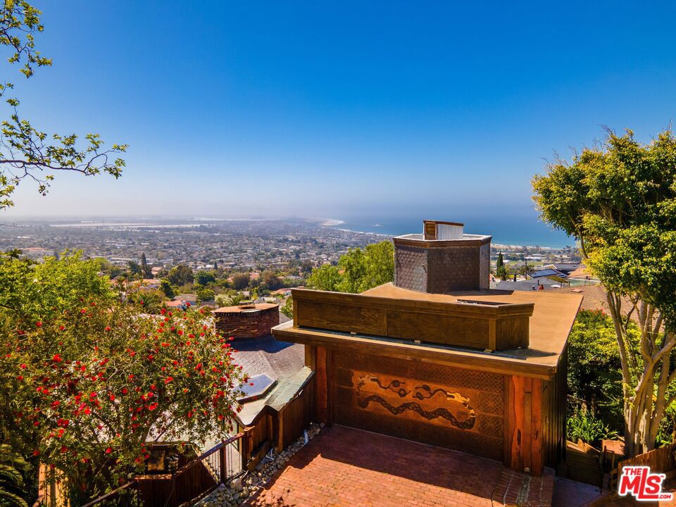 440 Mariposa Drive