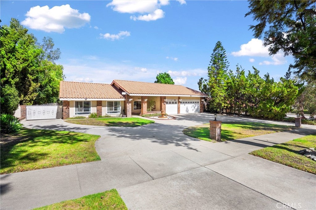 2314 N Euclid