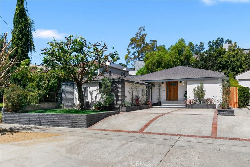 2171 W 26th Place