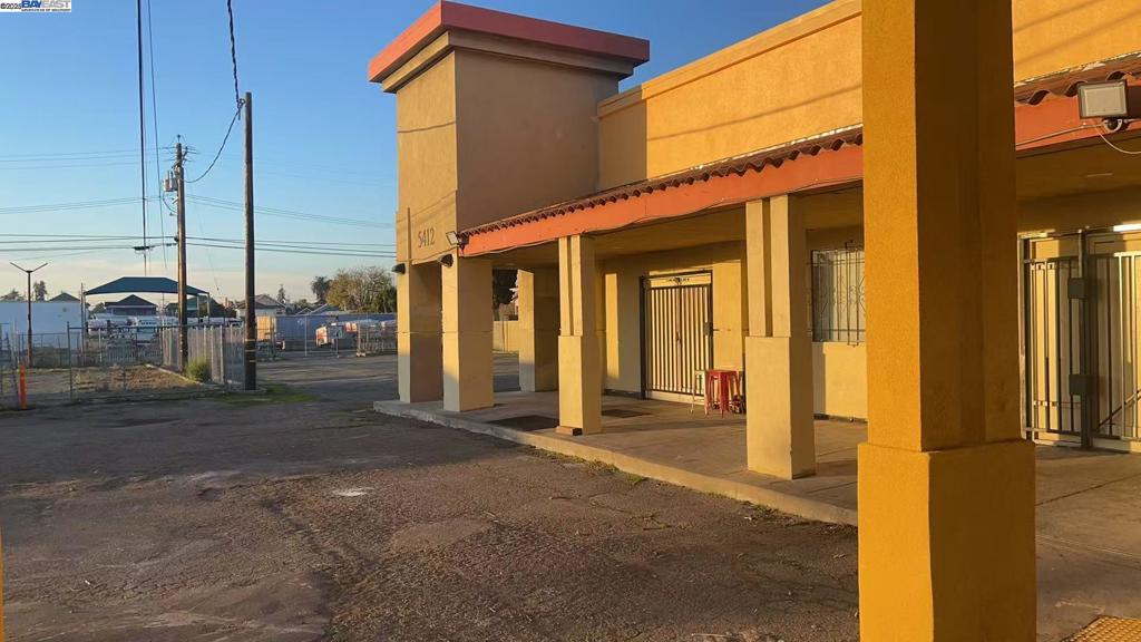 5424 International Blvd