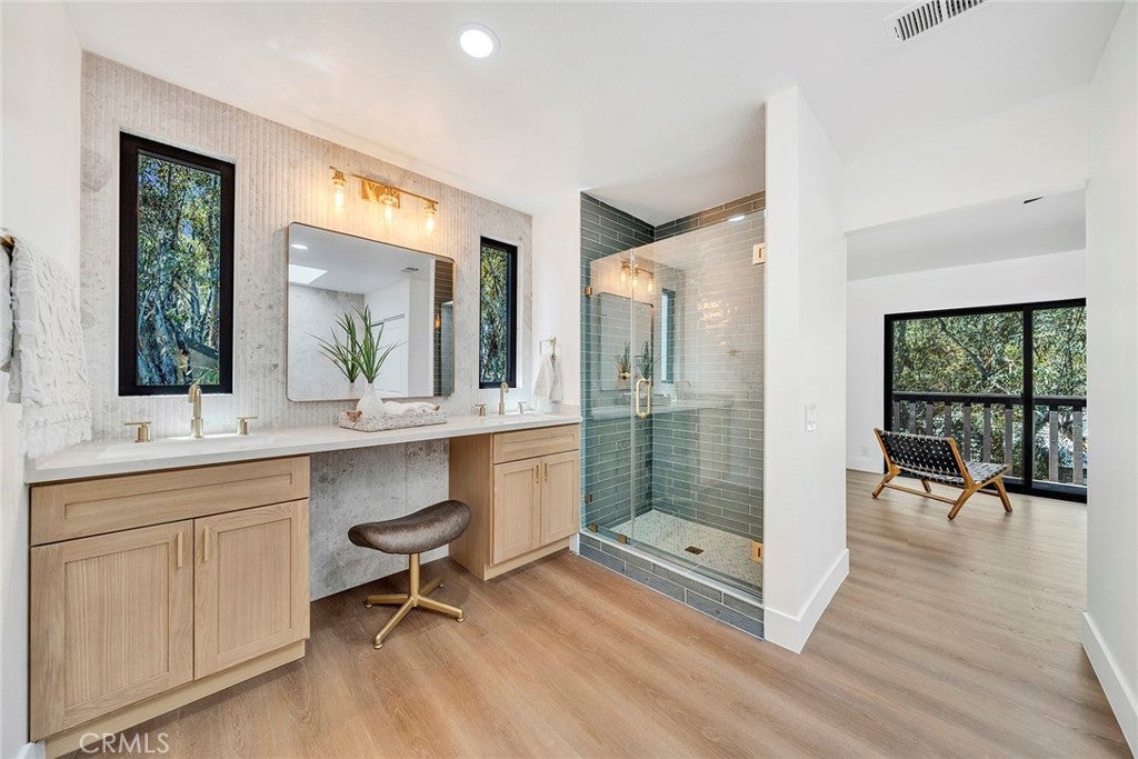 25031 Castlewood, Lake Forest CA 92630 - Photo 28