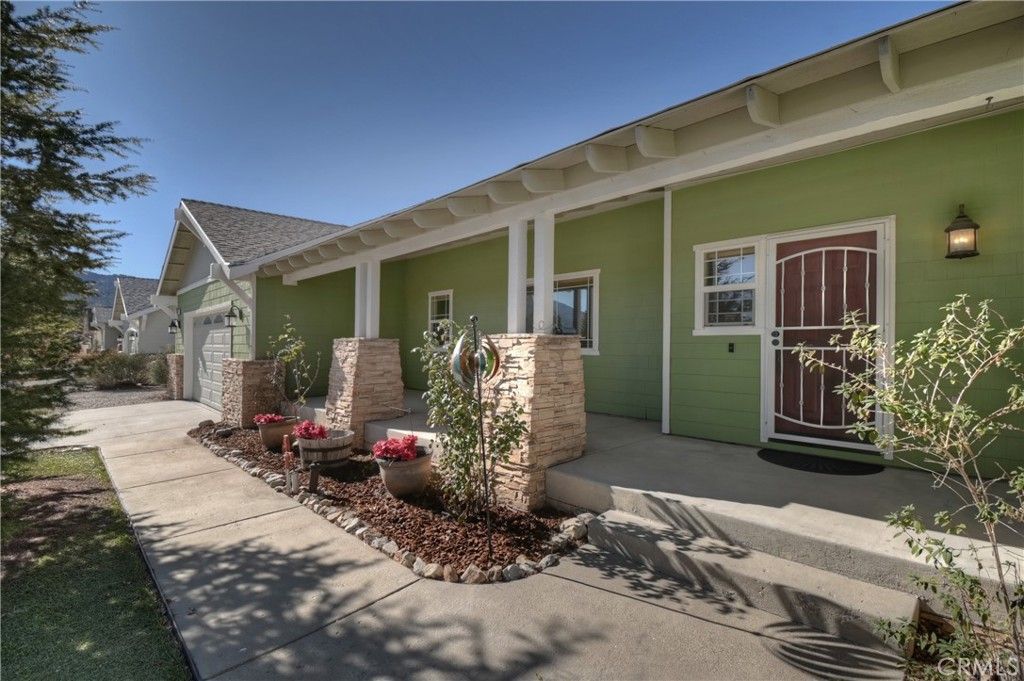 Photo of 357 Pine Ln, Big Bear City, CA 92314 (MLS # IG26010281)