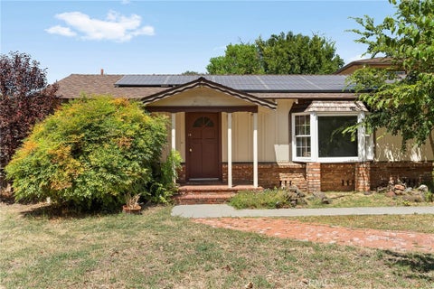 Photo of 1696 Oak Way WAY, Chico, CA 95926 (MLS # SN26158518)