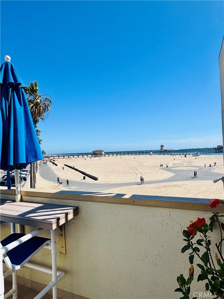 711 Pacific Coast 330