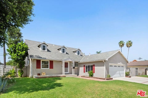Photo of 6525 Lubao Avenue, Los Angeles, CA 91367 (MLS # 26985695)