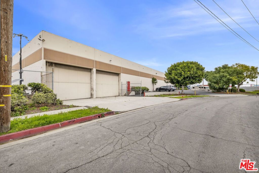 18737 S Reyes Avenue