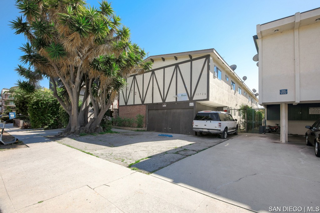 Cash flow opportunity with 9 units in a fantastic Culver City location. Well maintained property with unlimited potential. Seven 1 bedroom/1 bath units, One 2 bed/2 bath, One 2 bed/1 Bath. Low maintenance grounds with parking in back and front. Two car garage could potentially be converted to a 10th unit. Units have solid wood cabinetry and tile flooring.