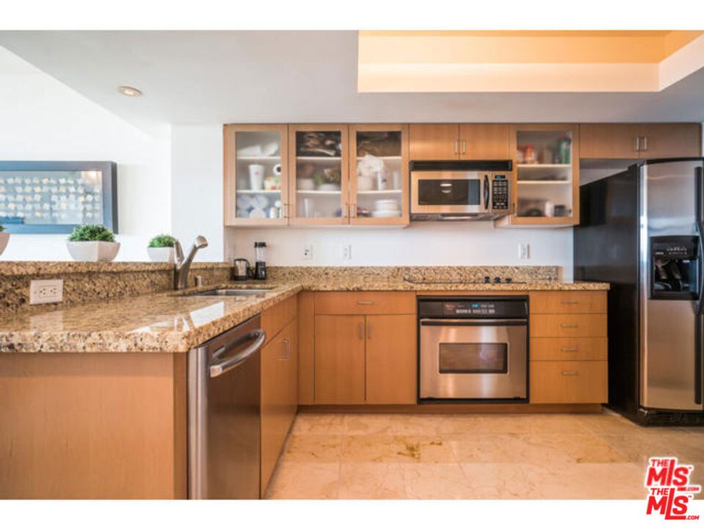 Photo of 13700 Marina Pointe Drive #1219, Marina Del Rey, CA 90292 (MLS # 25596371)
