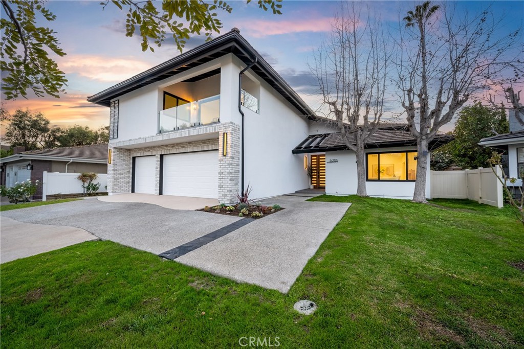 24705 Queens Court