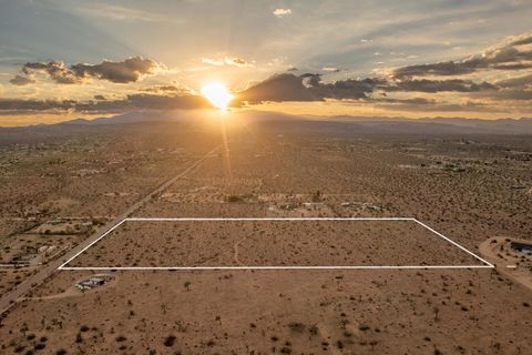Photo of 1 Aberdeen Drive, Yucca Valley, CA 92284 (MLS # 219136233DA) Photo of 1 Aberdeen Drive, Yucca Valley, CA 92284 (MLS # 219136233DA)