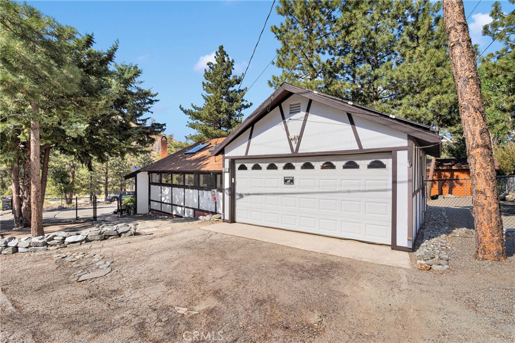 5821 Sheepcreek Drive