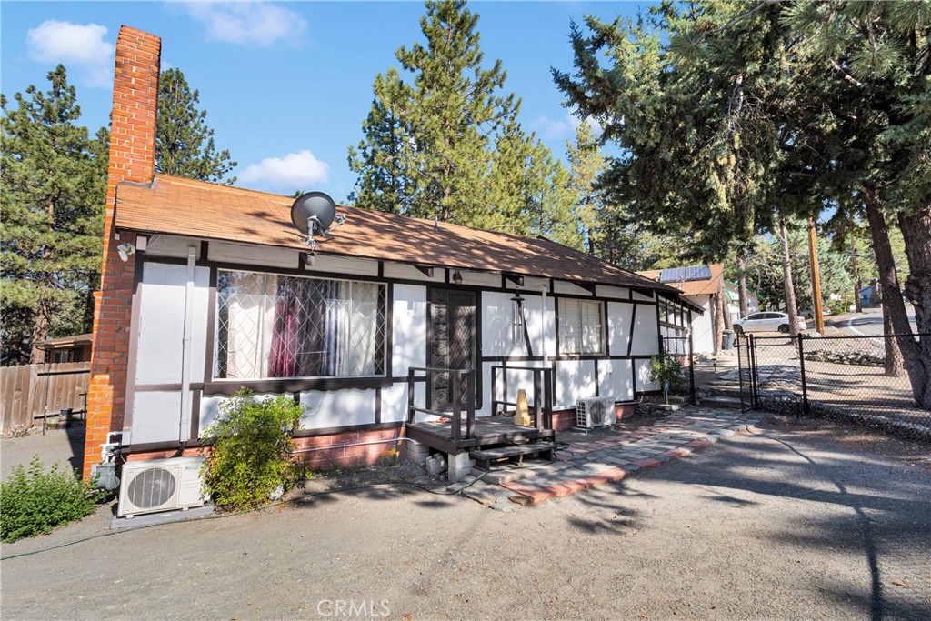 5821 Sheepcreek Drive