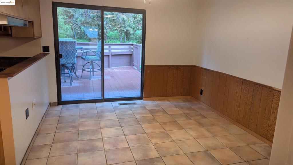 OAKLAND - Residential Lease