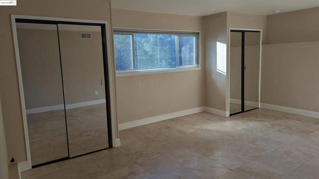 OAKLAND - Residential Lease