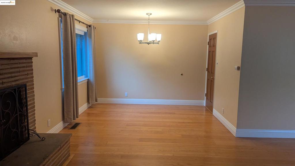 OAKLAND - Residential Lease