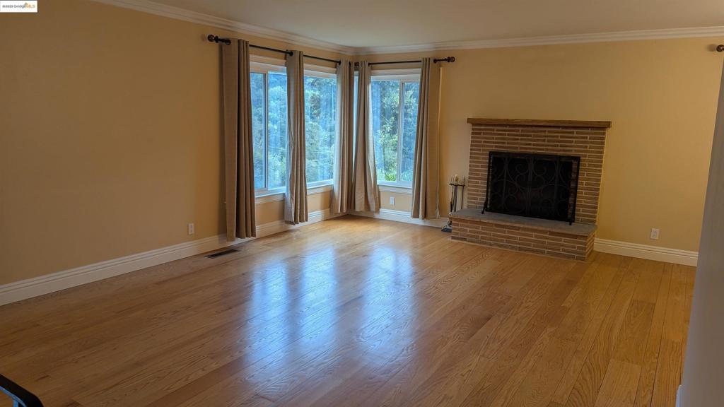 OAKLAND - Residential Lease