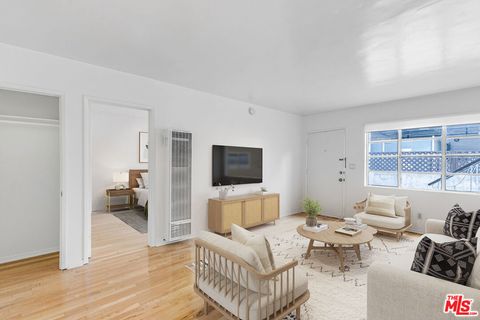 Photo of 1342 Yale Street #B, Santa Monica, CA 90404 (MLS # 26644547)