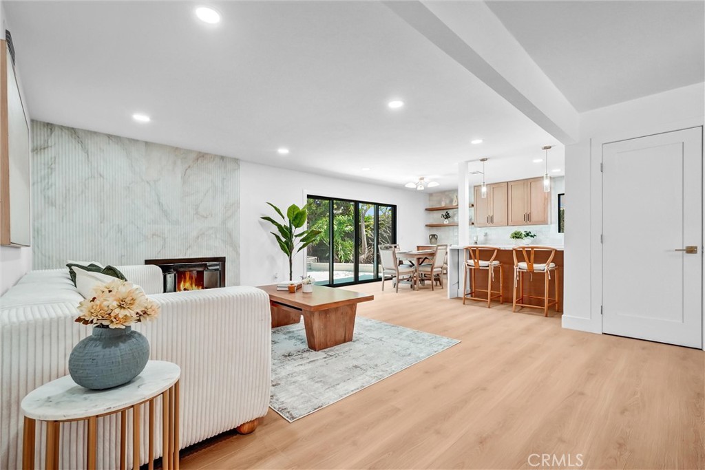 6951 Stanford
