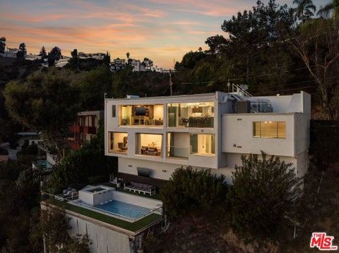 Photo of 8620 Hillside Avenue, West Hollywood, CA 90069 (MLS # 26998201)