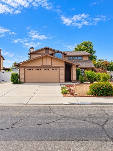 Photo of 26299 Baldy Peak DR, Sun City, CA 92586 (MLS # SW26226124)