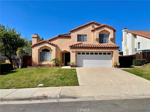 Photo of 36285 Provence Dr, Murrieta, CA 92562 (MLS # SW26059050)