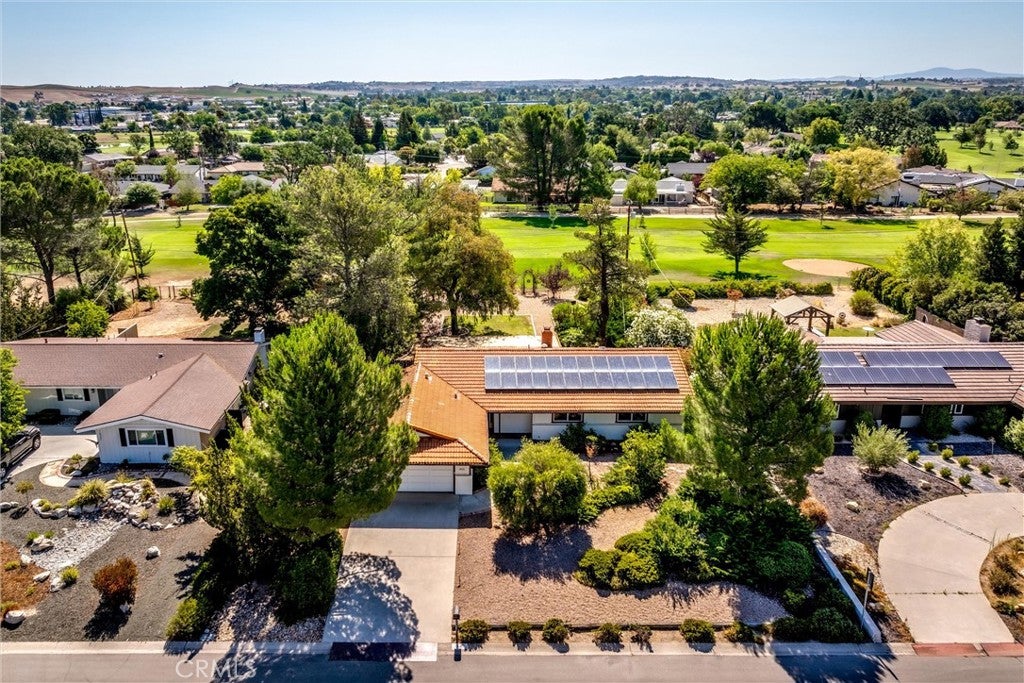 1523 Country Club Drive