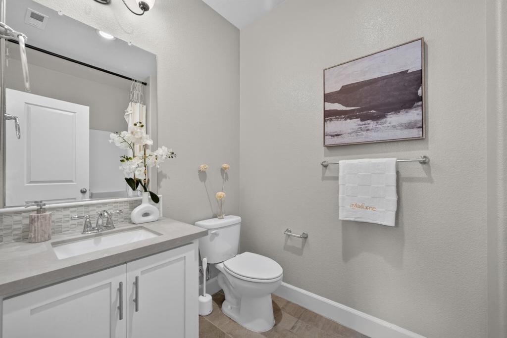 38939 Snapdragon Place