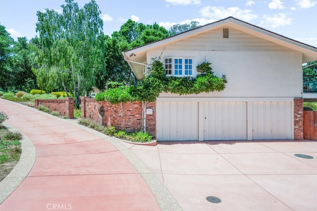 2355 Lake Marie Drive
